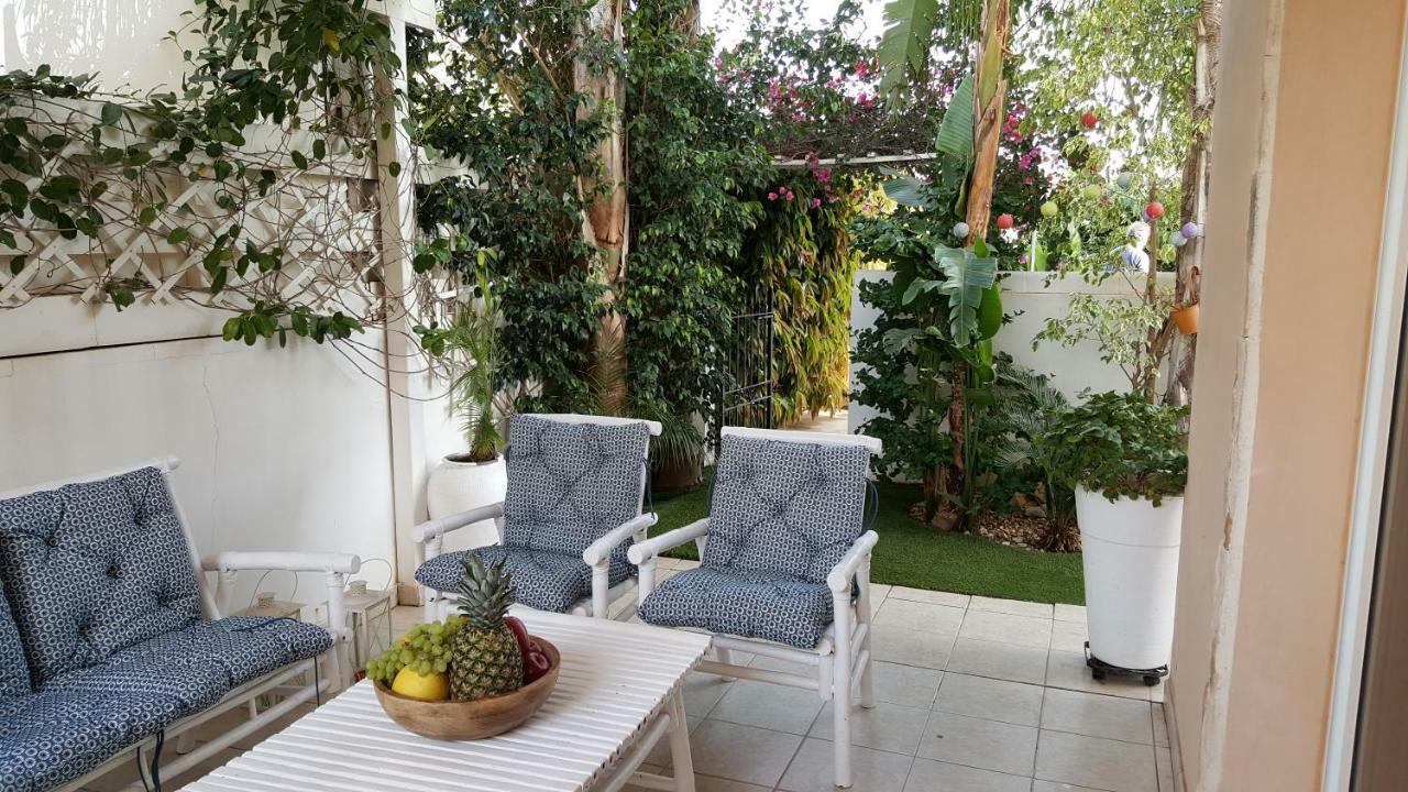 Million Flowers Protaras Exterior foto