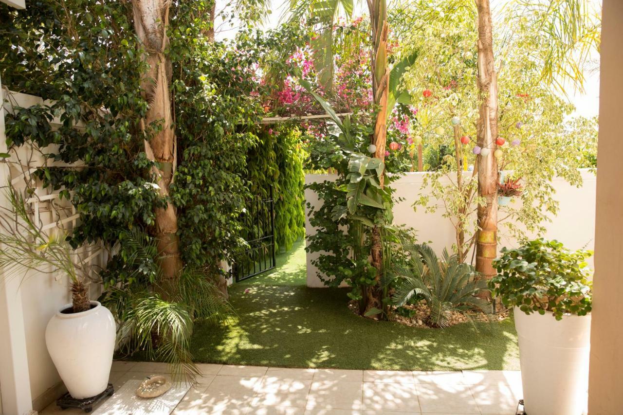 Million Flowers Protaras Exterior foto